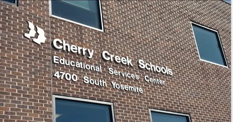 Investigación Federal en Colorado: Distrito Escolar Cherry Creek Bajo Sospecha de Discriminación Racial