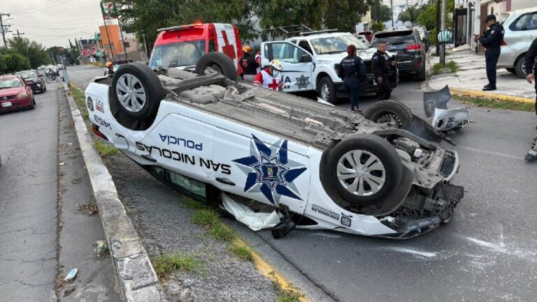 Accidente de patrulla en avenida Cordillera de los Andes deja dos policías lesionados en San Nicolás