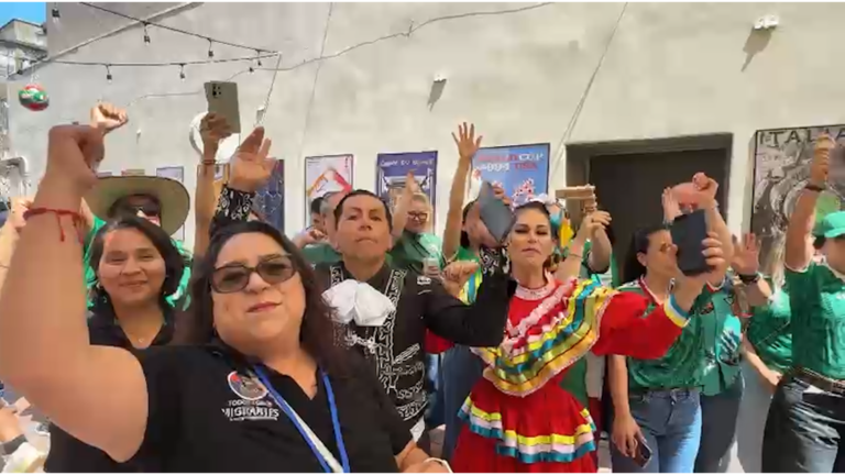 Emoción y Cultura en El Consulado de México en San Diego Durante la Fiesta Mundialista