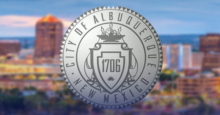 Albuquerque activa aspersores en parques públicos por calor extremo dentro de la Operación Cooldown 2026