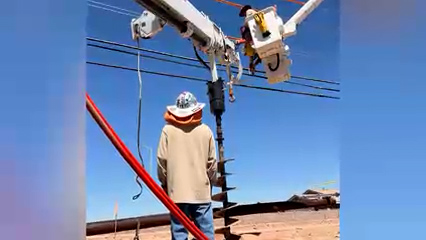 IID continúa modernización de la red eléctrica con reemplazo de 15 mil postes en el Valle Imperial
