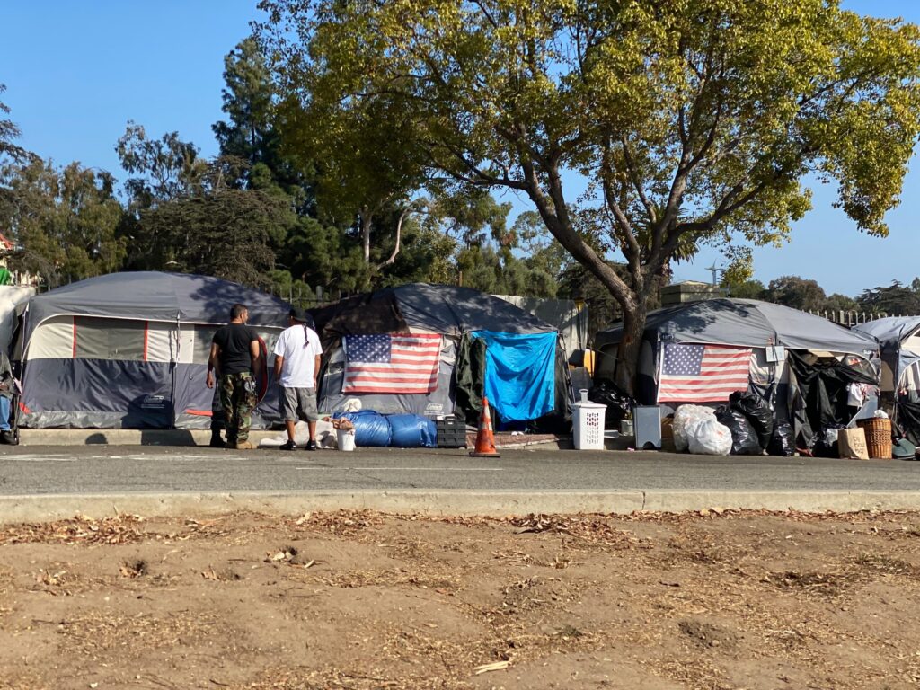 Watsonville refuerza medidas contra campamentos en espacios públicos y aplica nuevas restricciones