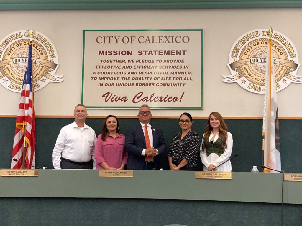 Anuncia su retiro el administrador municipal de Calexico tras un año en el cargo
