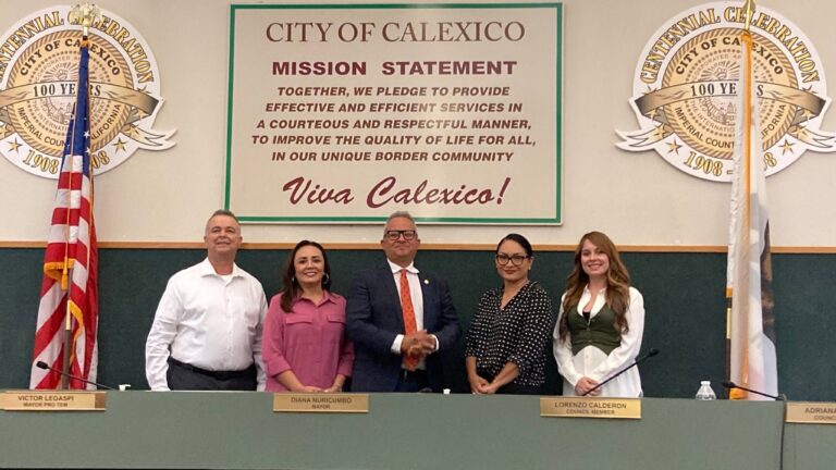 Anuncia su retiro el administrador municipal de Calexico tras un año en el cargo