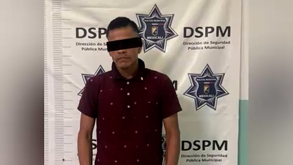 Detienen a hombre acusado de intentar asaltar farmacia con una navaja en Mexicali