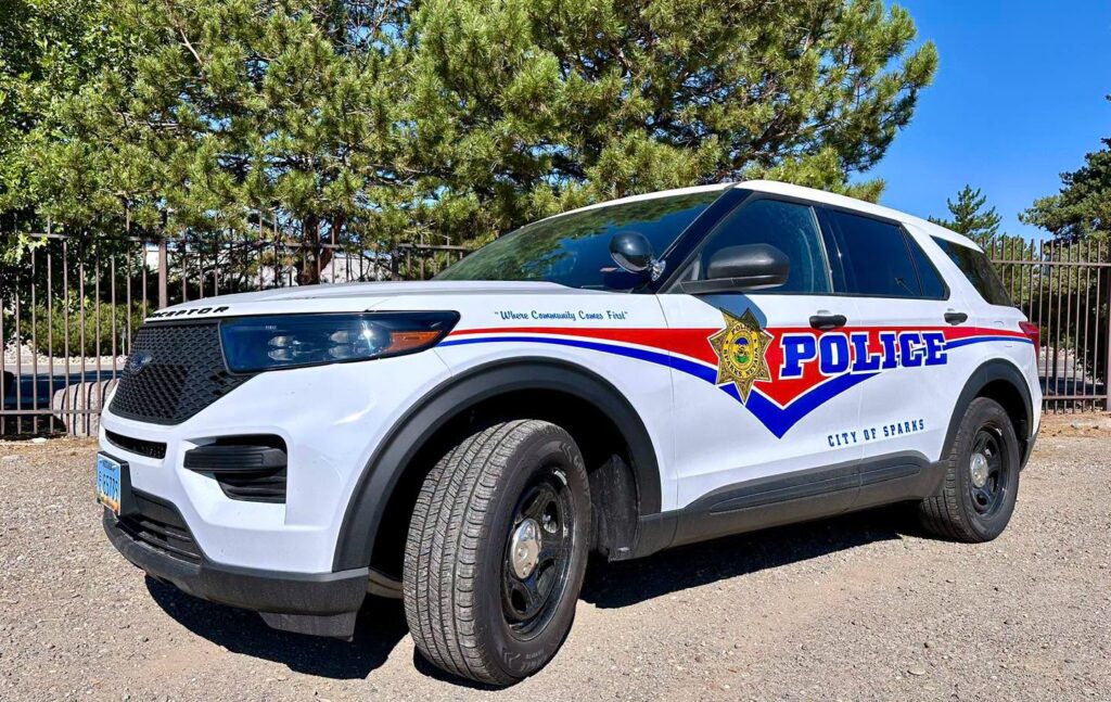 Accidente de motocicleta en Sparks Boulevard deja a un conductor hospitalizado tras choque con SUV