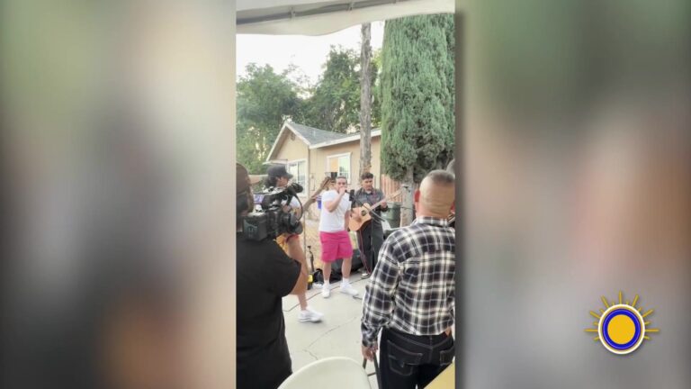 Jesús Ortiz Paz de Fuerza Régida sorprende en fiesta familiar en California