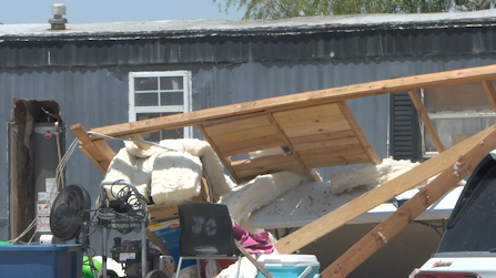 Familia de San Elizario pierde gran parte de su vivienda tras fuertes vientos y lluvias