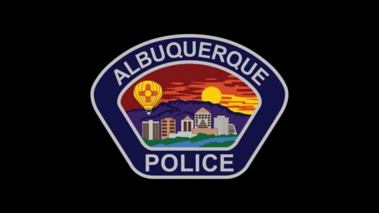 Policía de Albuquerque identifica a hombre que murió tras tiroteo con agentes de SWAT