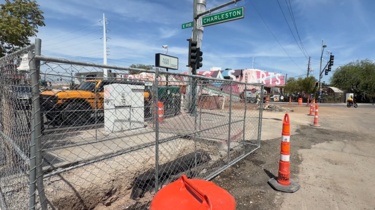 Incendio devasta negocios en el Arts District de Las Vegas y comerciantes piden apoyo a la comunidad