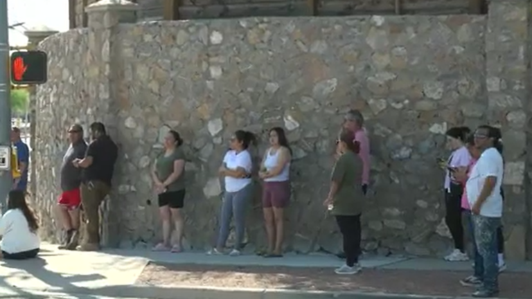 Levantan cierre de seguridad en Americas High School tras altercado entre alumnos que dejó varios lesionados