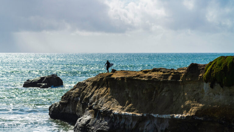 Erosión amenaza las olas y los acantilados de Steamer Lane