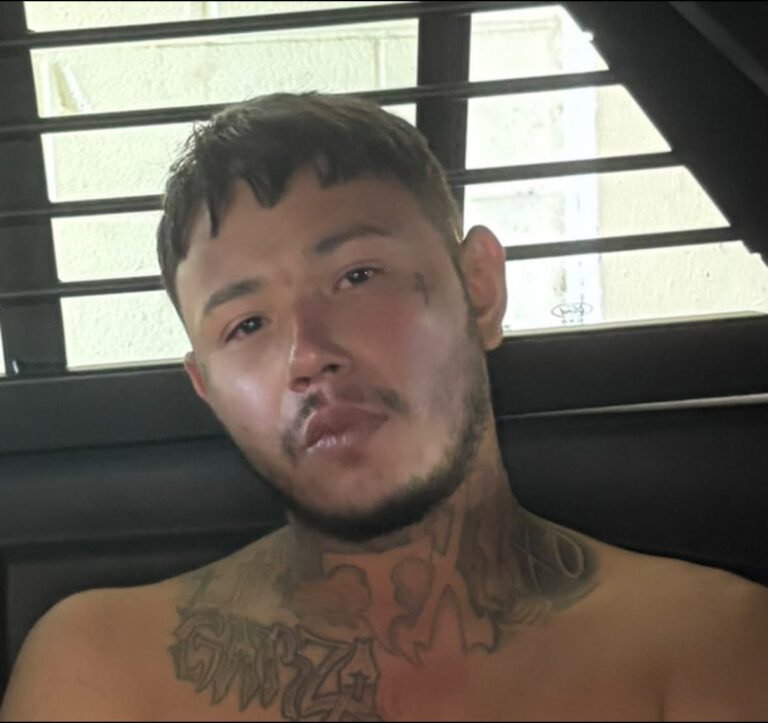Hombre es arrestado tras evadir a autoridades en Laredo