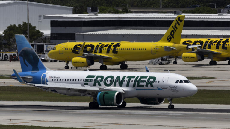 Demanda por tragedia en el aeropuerto de Denver incluye muerte de una pasajera