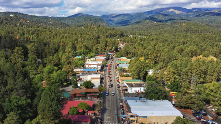 Ruidoso bajo vigilancia por riesgo de inundaciones repentinas; emiten recomendaciones