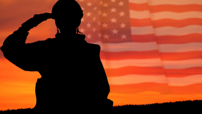 Veteranos: destinan más de $1 millón para prevenir el suicidio en Kansas