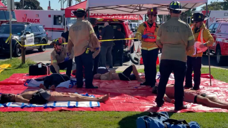 Realizan simulacro de rescate masivo frente a la costa de San Diego