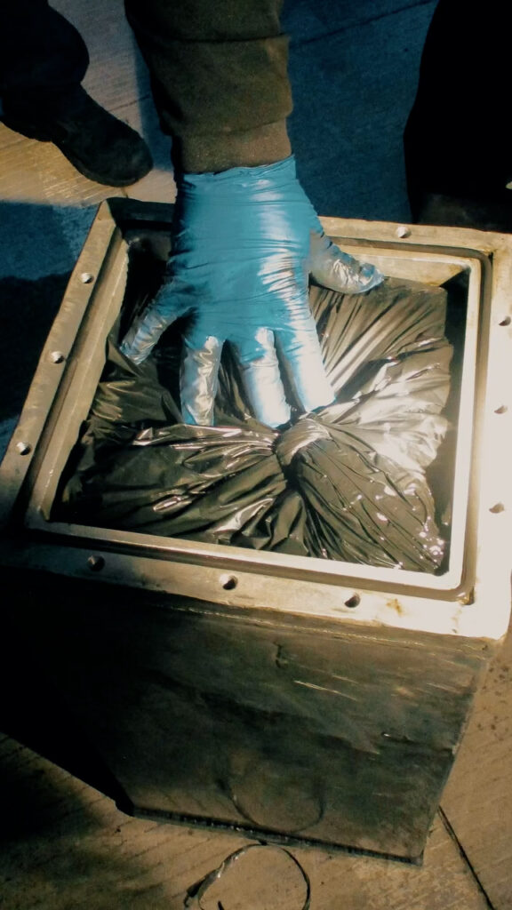 Incautan casi 119 kilos de cocaína ocultos en un autobús en San Ysidro