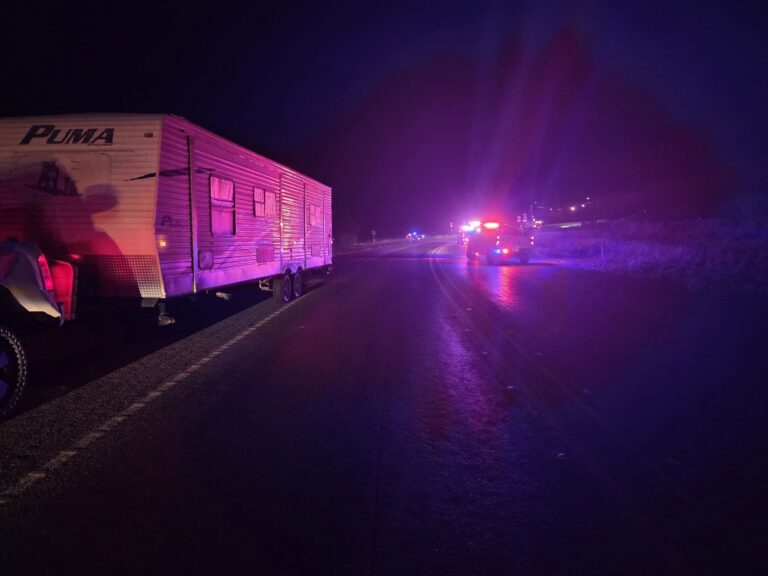 Cierran FM 1015 por accidente de dos vehículos en Edcouch