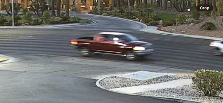 Atropello y fuga: buscan camioneta Dodge Ram tras dejar a peatón grave en Las Vegas