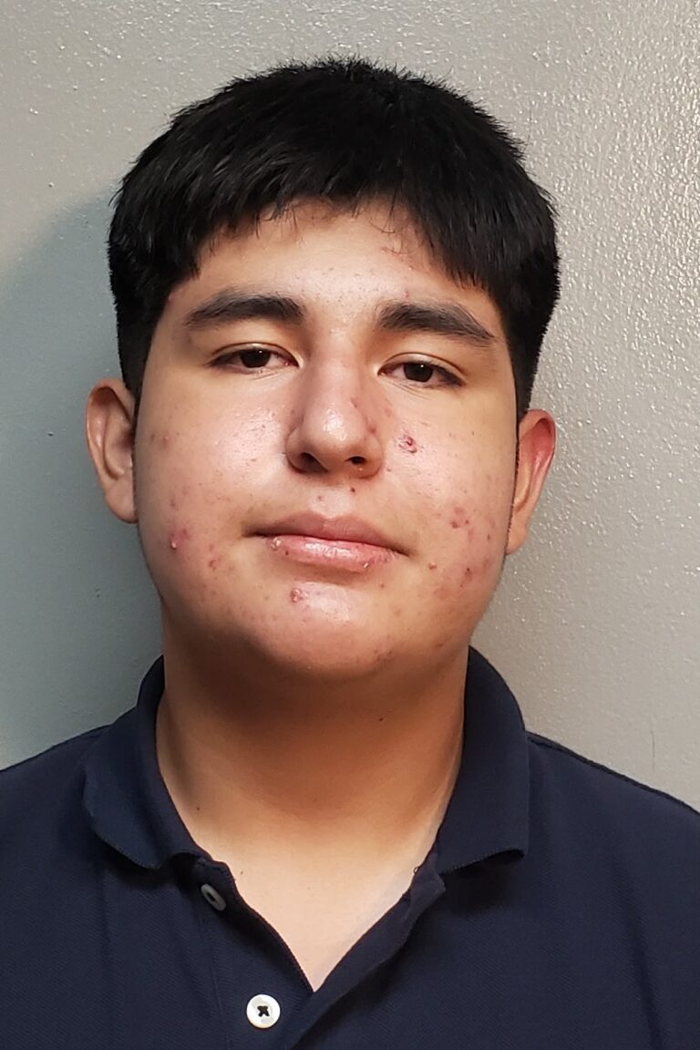 Estudiante de 17 años enfrenta cargos tras incidente con arma de fuego en Brownsville