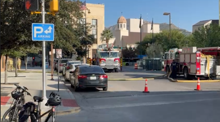 Evacúan la Corte del Condado de El Paso tras reporte de humo
