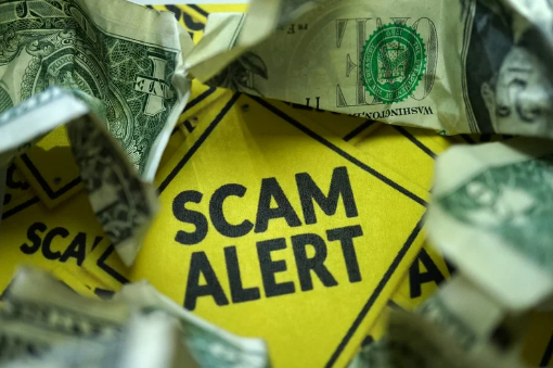 Alertas de fraude: 20 estafas sacuden Carson City con más de $145,000 robados