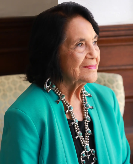 Fallece Dolores Huerta a los 96 años, histórica líder del movimiento campesino